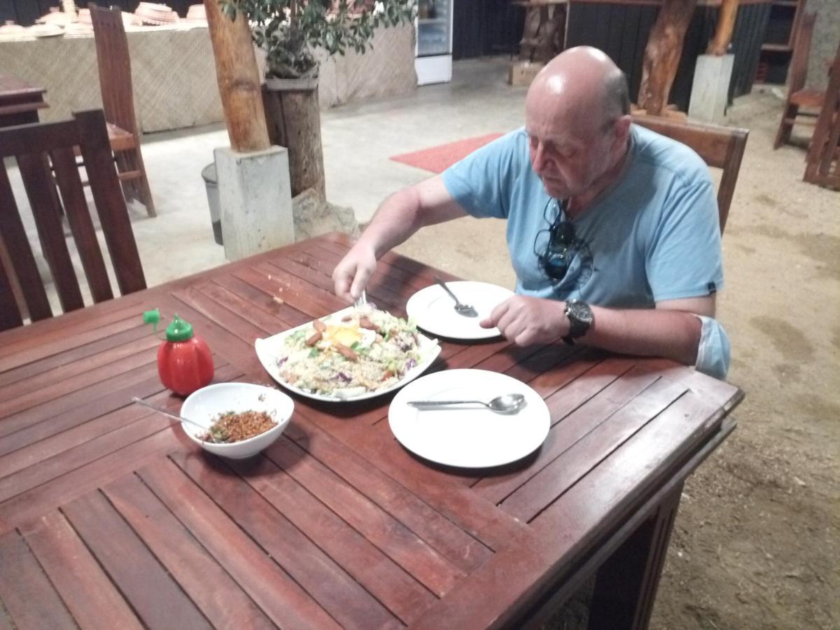 Silent Peacock Villa And Peacock Cafe Tangalle Εξωτερικό φωτογραφία