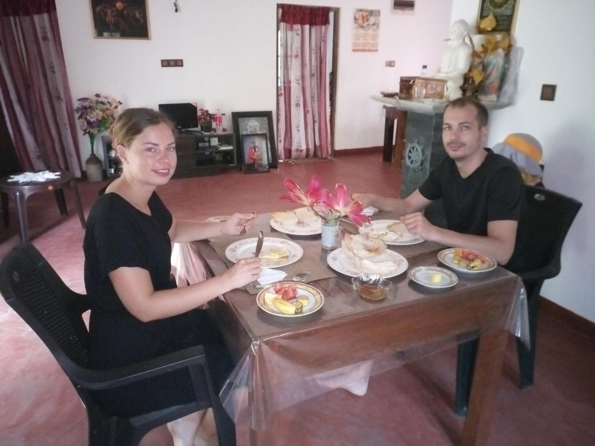 Silent Peacock Villa And Peacock Cafe Tangalle Εξωτερικό φωτογραφία
